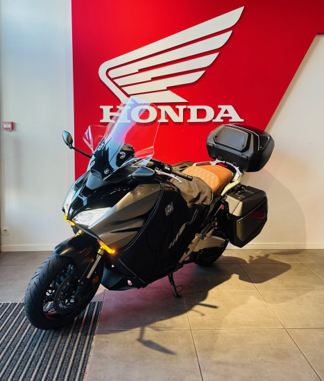 HONDA FORZA 750 - BEAUCOUZE