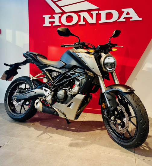 HONDA CB 125 R - BEAUCOUZE