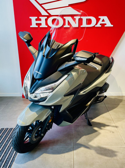 HONDA FORZA 125 - BEAUCOUZE
