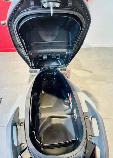 HONDA FORZA 125 - BEAUCOUZE