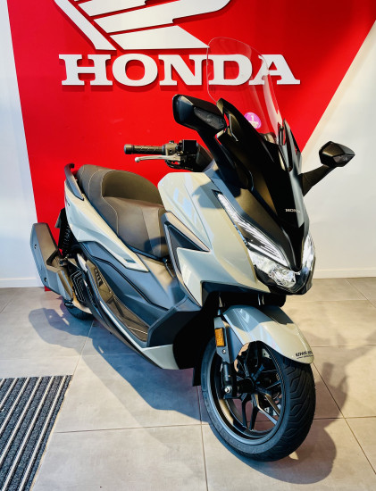 HONDA FORZA 125 2022 GRIS NARDO + SELLE CONFORT - BEAUCOUZE