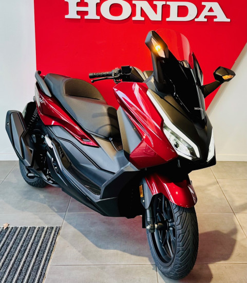 HONDA FORZA 350 - BEAUCOUZE