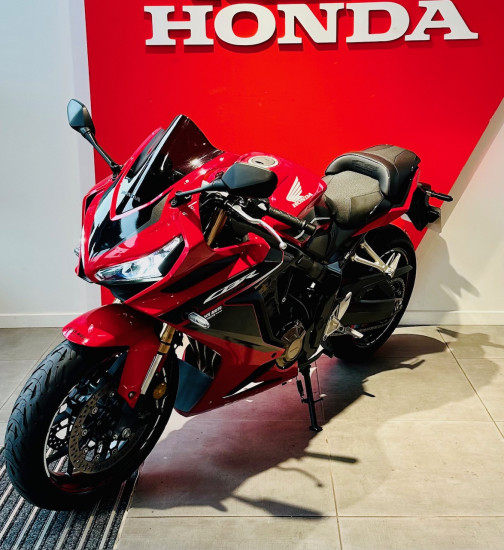 HONDA CBR 650 R - BEAUCOUZE