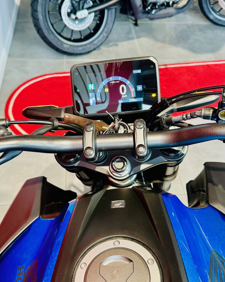 HONDA CB 125 R Néo Sport café - BEAUCOUZE