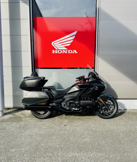HONDA GL1800 GOLDWING TOURING DCT - BEAUCOUZE