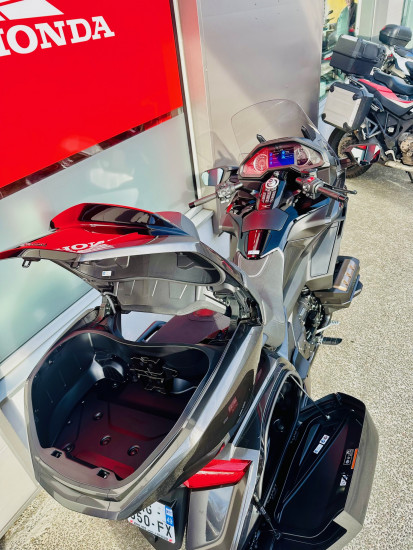HONDA GL1800 GOLDWING TOURING DCT - BEAUCOUZE