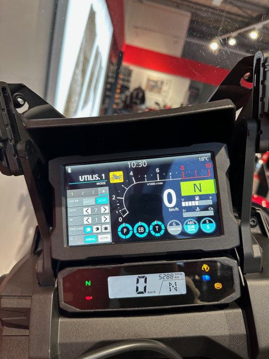 HONDA AFRICA TWIN 1100 DCT Suspensions éléctroniques - BEAUCOUZE