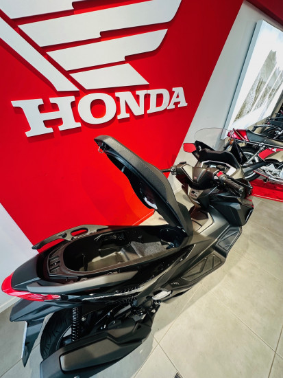 HONDA FORZA 350 - BEAUCOUZE