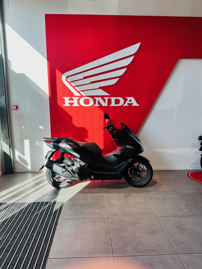 HONDA PCX 125 - BEAUCOUZE