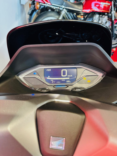 HONDA PCX 125 - BEAUCOUZE