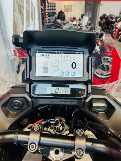 HONDA NT1100 NT 1100 DCT 2025 - BEAUCOUZE