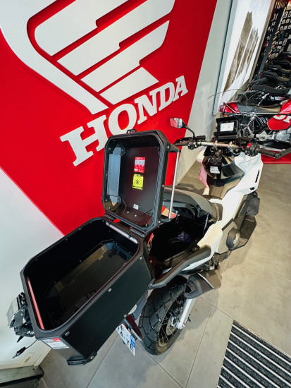 HONDA X-ADV 750 DCT - BEAUCOUZE