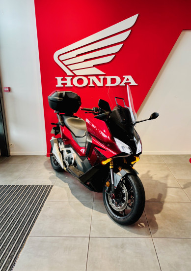 HONDA FORZA 750 - BEAUCOUZE