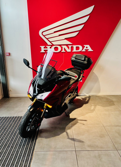 HONDA FORZA 750 - BEAUCOUZE