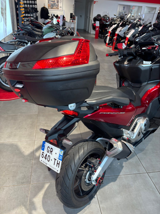 HONDA FORZA 750 - BEAUCOUZE