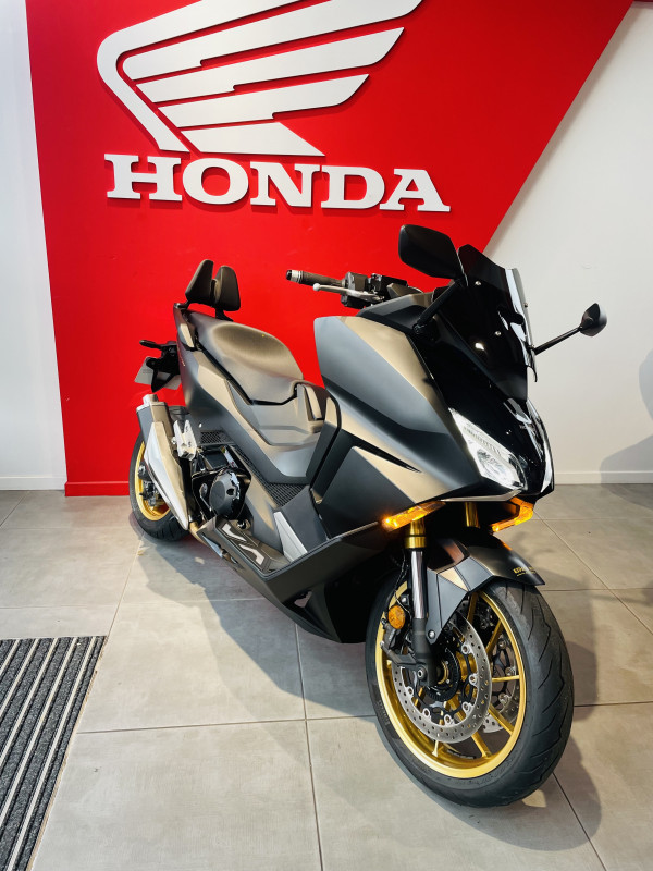 SUZUKI GSX-S 950 DESTINATION MOTO  TREGUEUX 